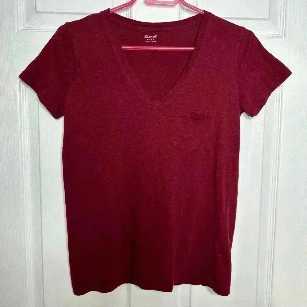 Madewell T-Shirt V-Neck Front Pocket Burgundy Size Extra Small